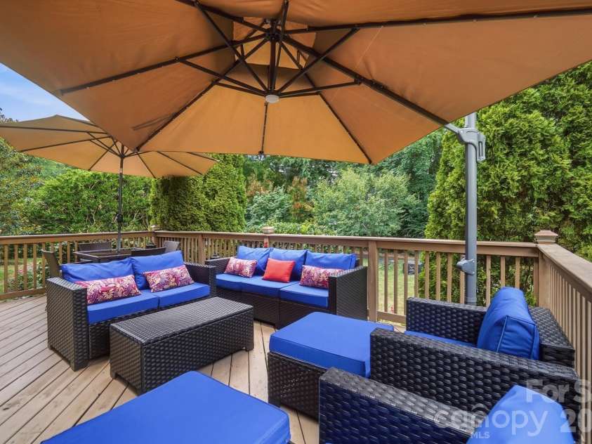 6017 Colton Ridge Drive, Indian Trail, NC 28079.  MLS# CAR4401537, YatesRealty ID 36949. 