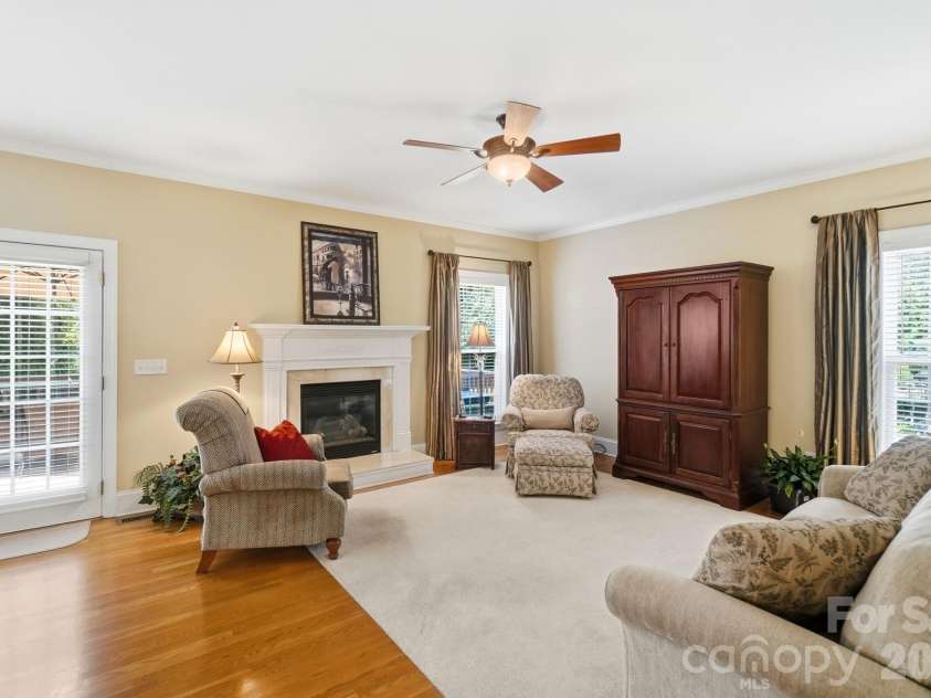6017 Colton Ridge Drive, Indian Trail, NC 28079.  MLS# CAR4401537, YatesRealty ID 36949. Family Room