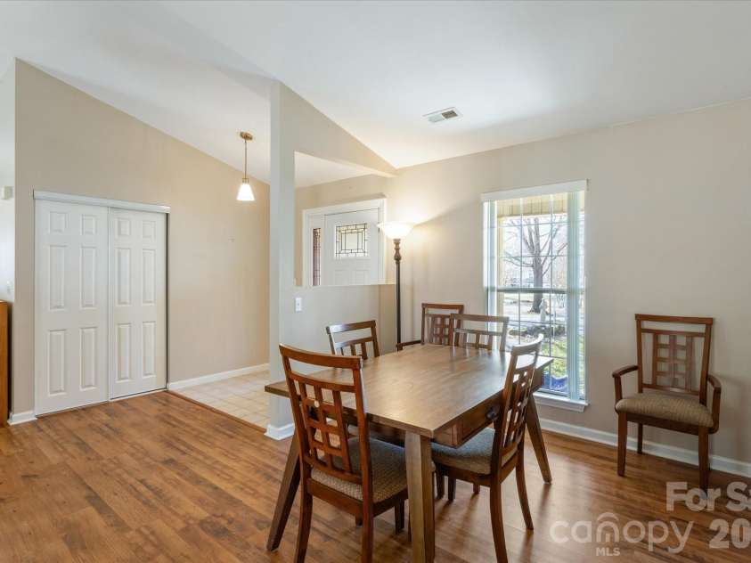 2625 Middleton Circle, Hendersonville, NC 28791.  MLS# CAR4346710, YatesRealty ID 3695. 