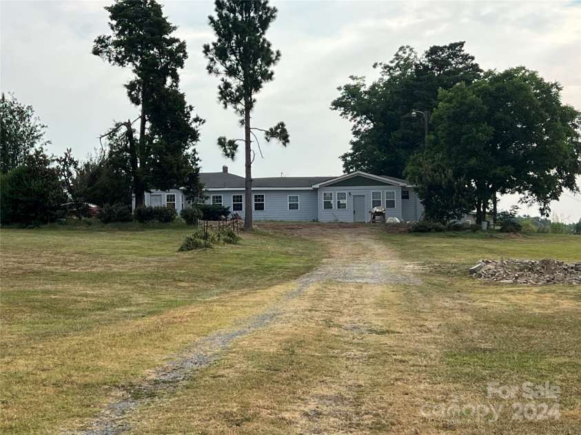 3923 Old Pageland Monroe Road, Monroe, NC 28112.  MLS# CAR4122460, YatesRealty ID 3695. 