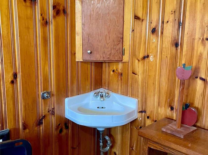 3988 Greenwood Drive, Lenoir, NC 28645.  MLS# CAR4335992, YatesRealty ID 3695. 