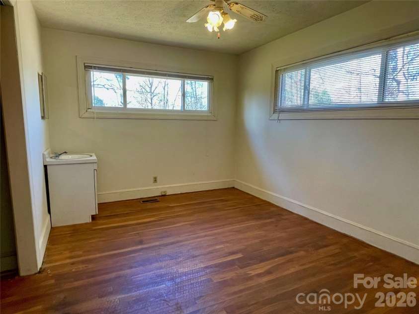 3988 Greenwood Drive, Lenoir, NC 28645.  MLS# CAR4335992, YatesRealty ID 3695. 