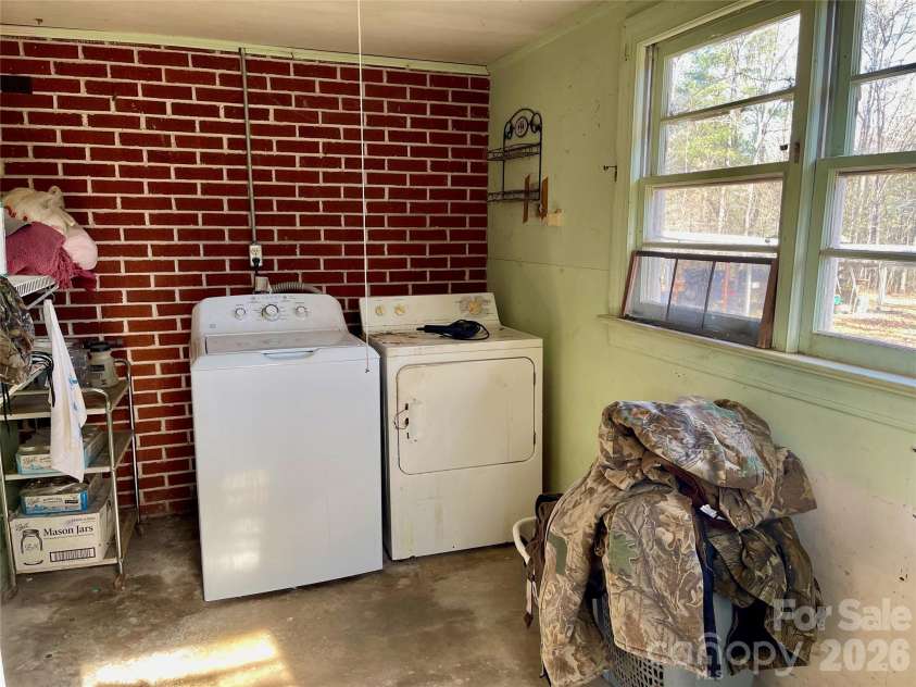 3988 Greenwood Drive, Lenoir, NC 28645.  MLS# CAR4335992, YatesRealty ID 3695. 