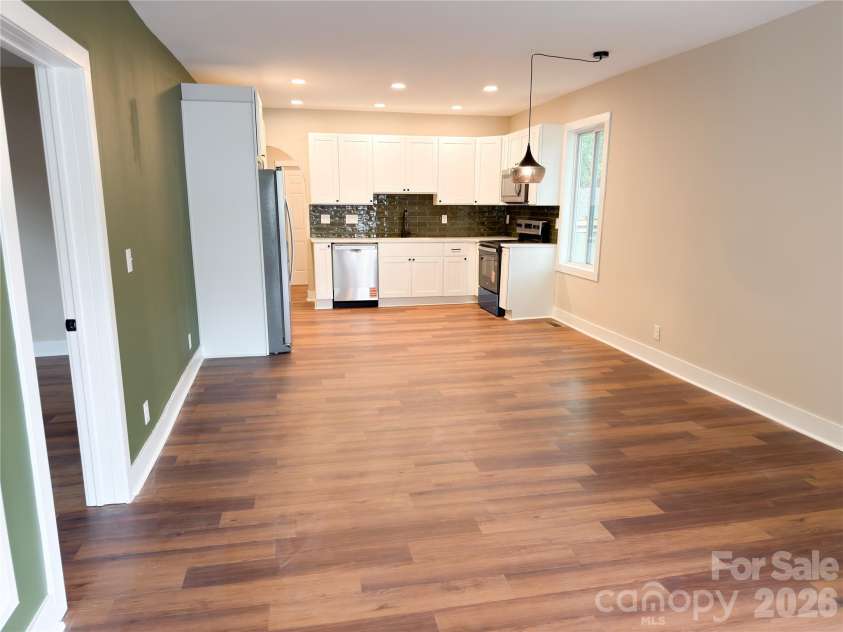 1904 Hemlock Avenue, Gastonia, NC 28054.  MLS# CAR4385499, YatesRealty ID 36950. 
