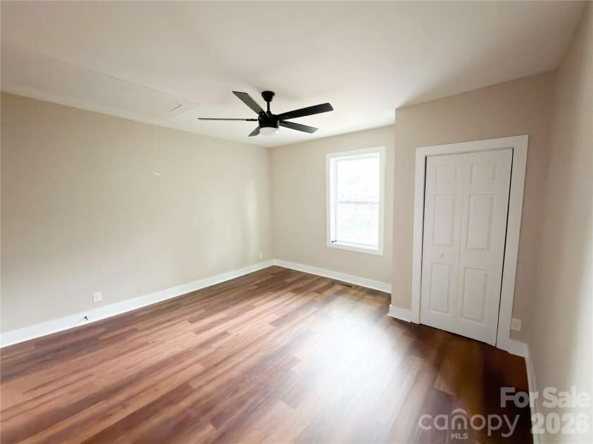 1904 Hemlock Avenue, Gastonia, NC 28054.  MLS# CAR4385499, YatesRealty ID 36950. 