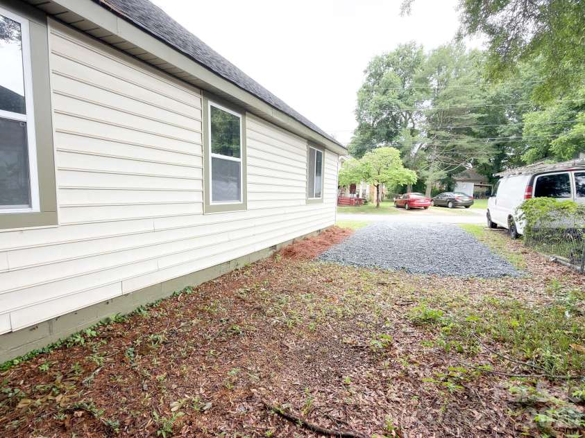 1904 Hemlock Avenue, Gastonia, NC 28054.  MLS# CAR4385499, YatesRealty ID 36950. 