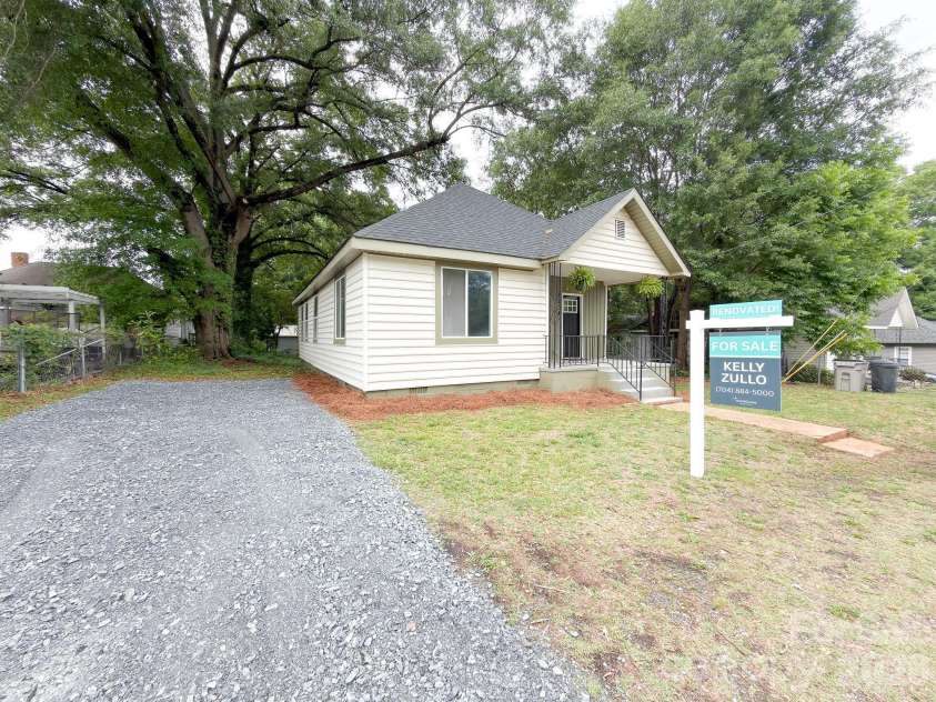 1904 Hemlock Avenue, Gastonia, NC 28054.  MLS# CAR4385499, YatesRealty ID 36950. 