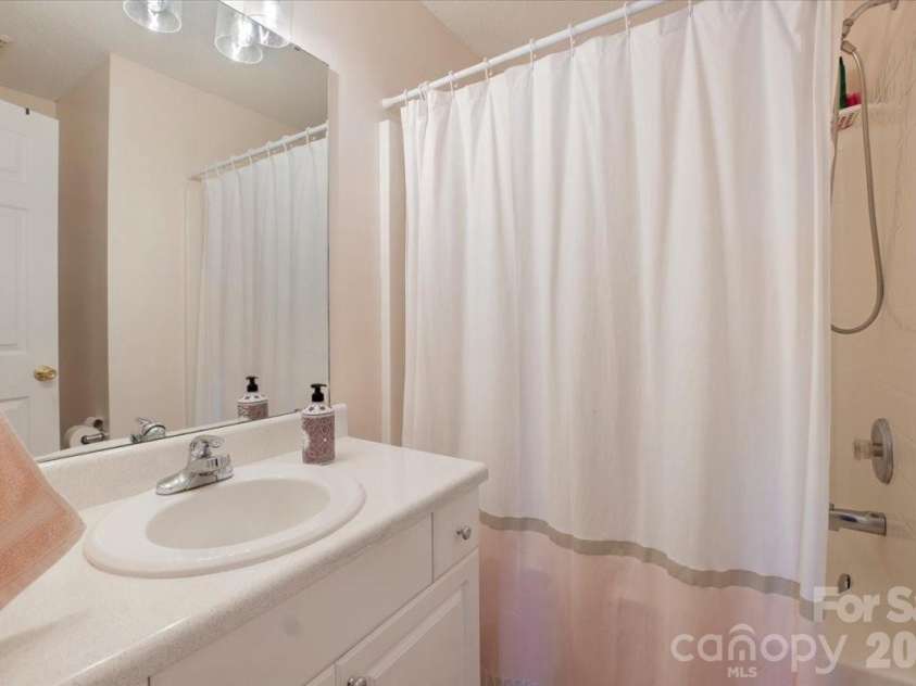 4165 Thomas Sam Drive, Rock Hill, SC 29732.  MLS# CAR4396337, YatesRealty ID 36952. 