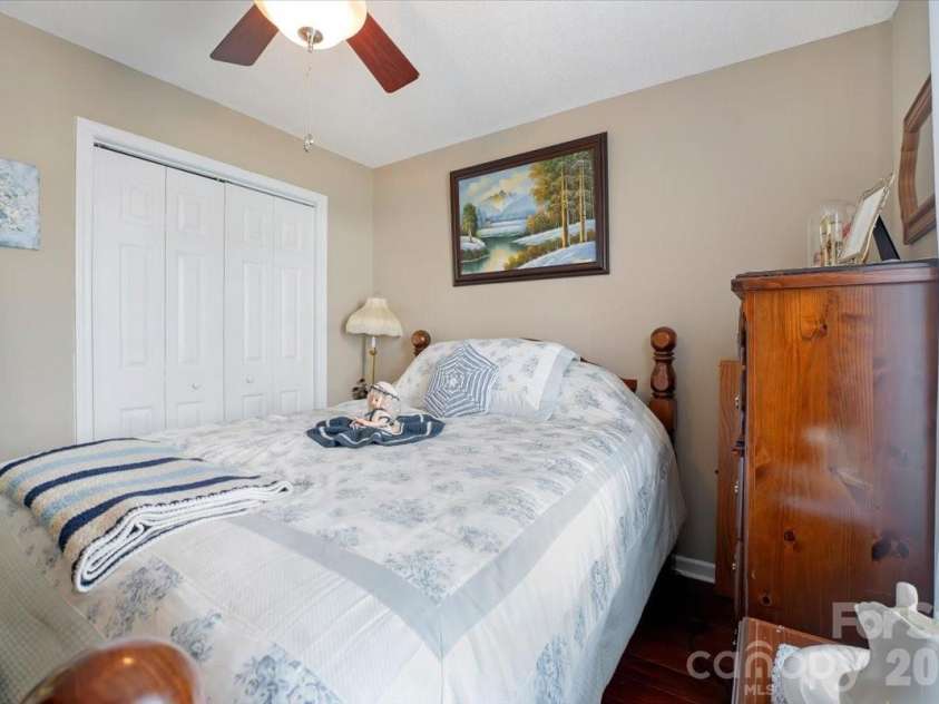 4165 Thomas Sam Drive, Rock Hill, SC 29732.  MLS# CAR4396337, YatesRealty ID 36952. 