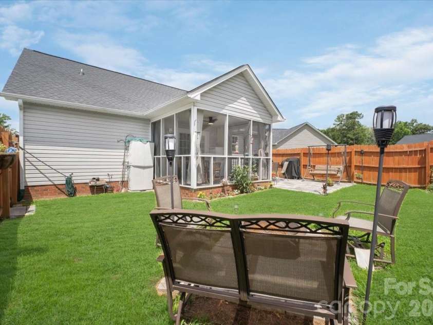 4165 Thomas Sam Drive, Rock Hill, SC 29732.  MLS# CAR4396337, YatesRealty ID 36952. 
