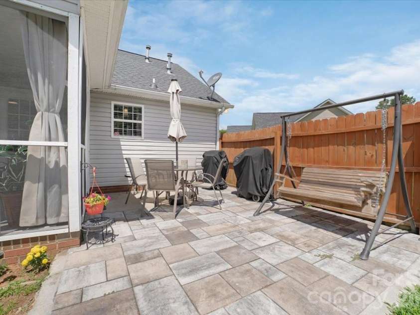 4165 Thomas Sam Drive, Rock Hill, SC 29732.  MLS# CAR4396337, YatesRealty ID 36952. 