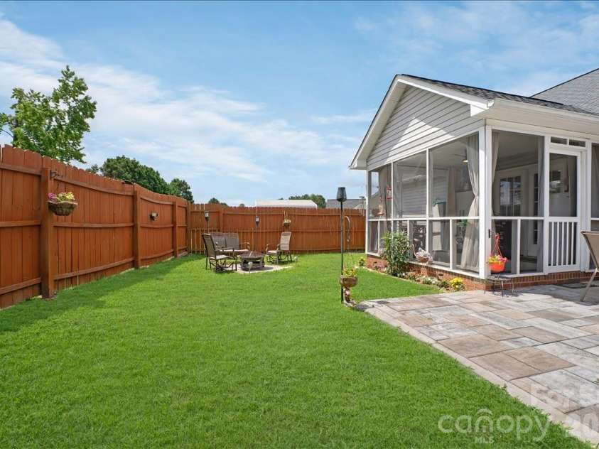 4165 Thomas Sam Drive, Rock Hill, SC 29732.  MLS# CAR4396337, YatesRealty ID 36952. 