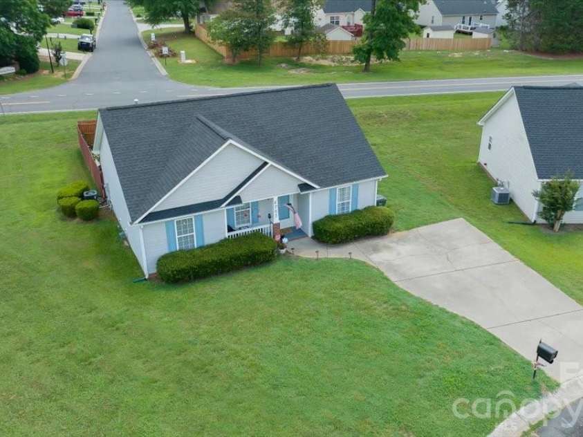 4165 Thomas Sam Drive, Rock Hill, SC 29732.  MLS# CAR4396337, YatesRealty ID 36952. 