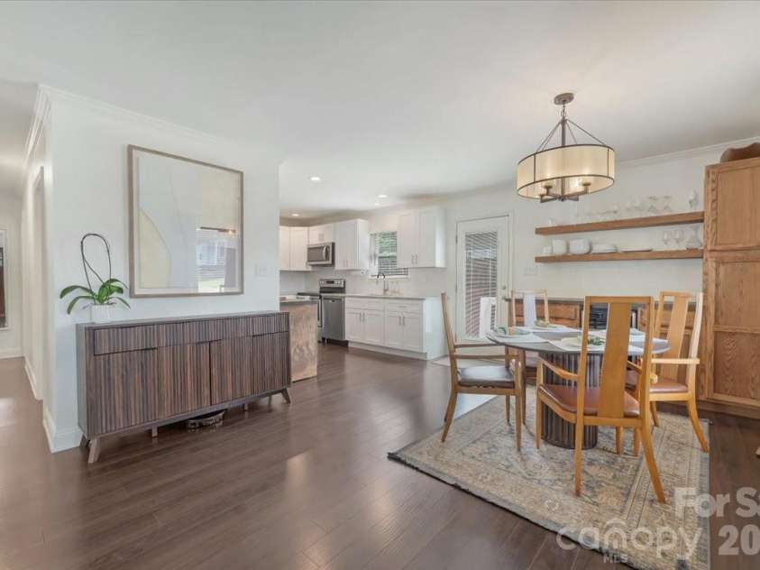 500 Katonah Avenue, Charlotte, NC 28208.  MLS# CAR4394042, YatesRealty ID 36953. 