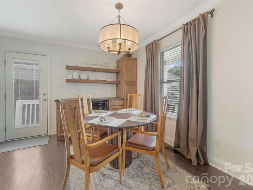 500 Katonah Avenue, Charlotte, NC 28208.  MLS# CAR4394042, YatesRealty ID 36953. 