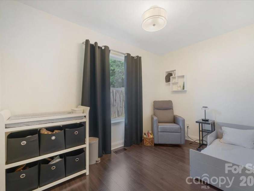 500 Katonah Avenue, Charlotte, NC 28208.  MLS# CAR4394042, YatesRealty ID 36953. 