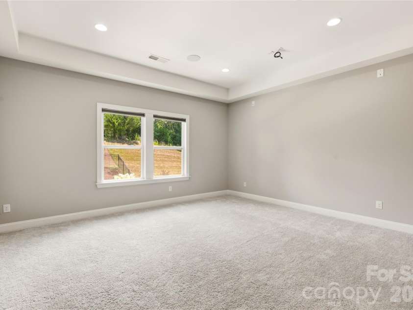18314 Doves Crest Road, Cornelius, NC 28031.  MLS# CAR4397375, YatesRealty ID 36956. Bonus room