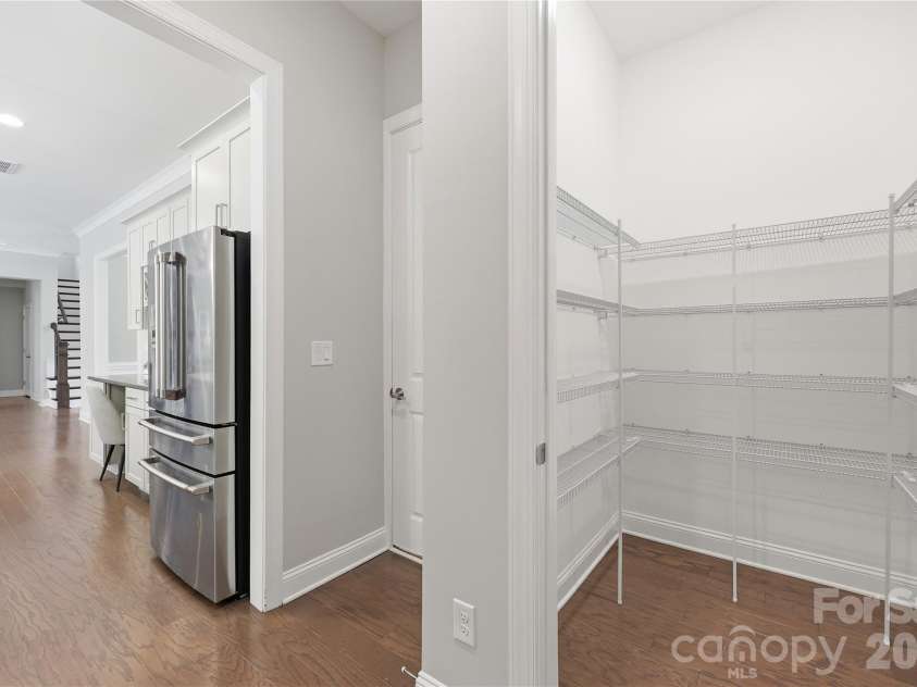 18314 Doves Crest Road, Cornelius, NC 28031.  MLS# CAR4397375, YatesRealty ID 36956. Walk in pantry