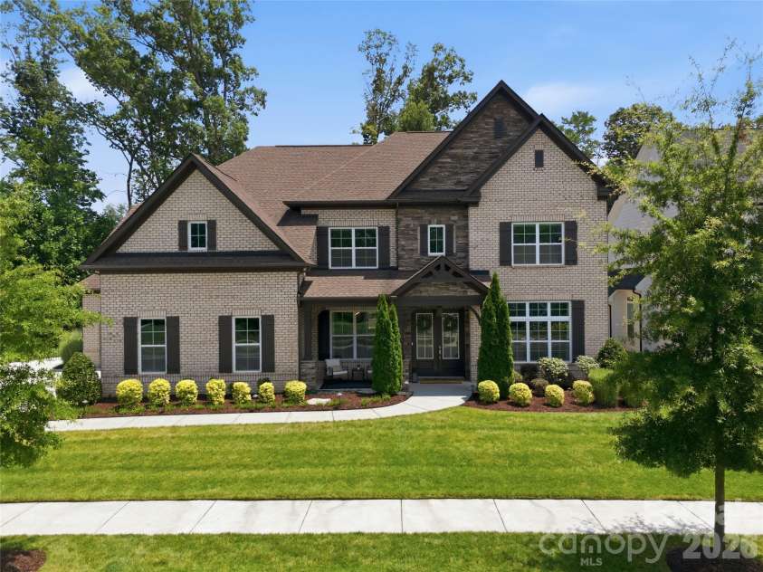 18314 Doves Crest Road, Cornelius, NC 28031.  MLS# CAR4397375, YatesRealty ID 36956. Welcome home!