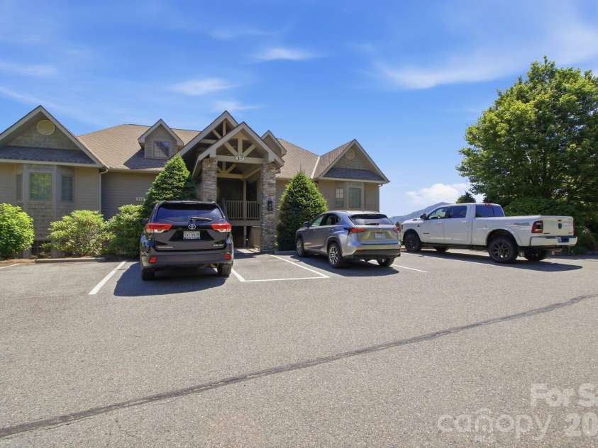 314 Ridgeline Mountain, Banner Elk, NC 28604.  MLS# CAR4400204, YatesRealty ID 36957. Building View