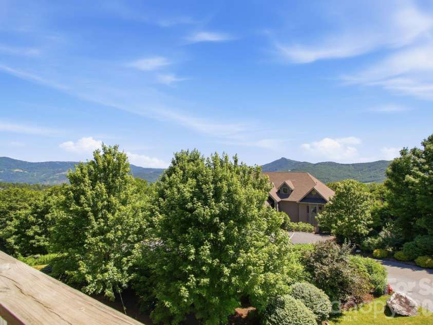 314 Ridgeline Mountain, Banner Elk, NC 28604.  MLS# CAR4400204, YatesRealty ID 36957. Deck View