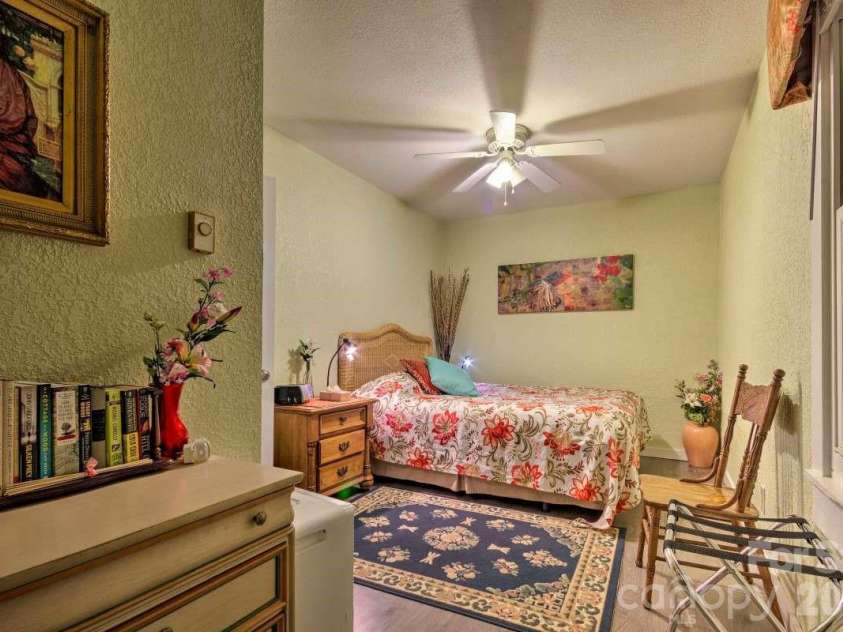 95 Walker Cove Road, Black Mountain, NC 28711.  MLS# CAR4385483, YatesRealty ID 36958. Bedroom has extra space plus a large closest!