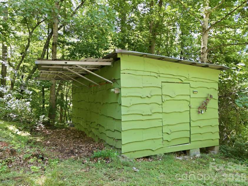 95 Walker Cove Road, Black Mountain, NC 28711.  MLS# CAR4385483, YatesRealty ID 36958. Cute, Large, and Functional Storage Shed!