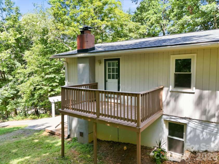 95 Walker Cove Road, Black Mountain, NC 28711.  MLS# CAR4385483, YatesRealty ID 36958. Primary Balcony with views!
