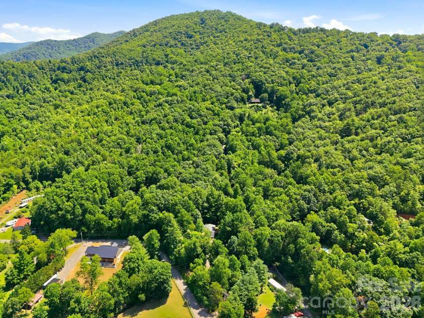 95 Walker Cove Road, Black Mountain, NC 28711.  MLS# CAR4385483, YatesRealty ID 36958. What an amazing Mountain Setting!
