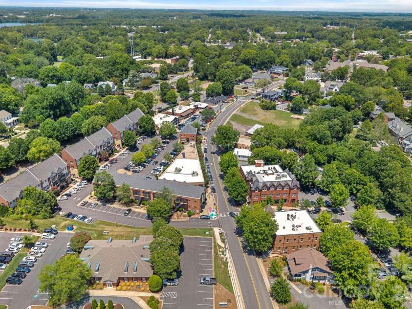 473 Main Street, Davidson, NC 28036.  MLS# CAR4403660, YatesRealty ID 36959. 