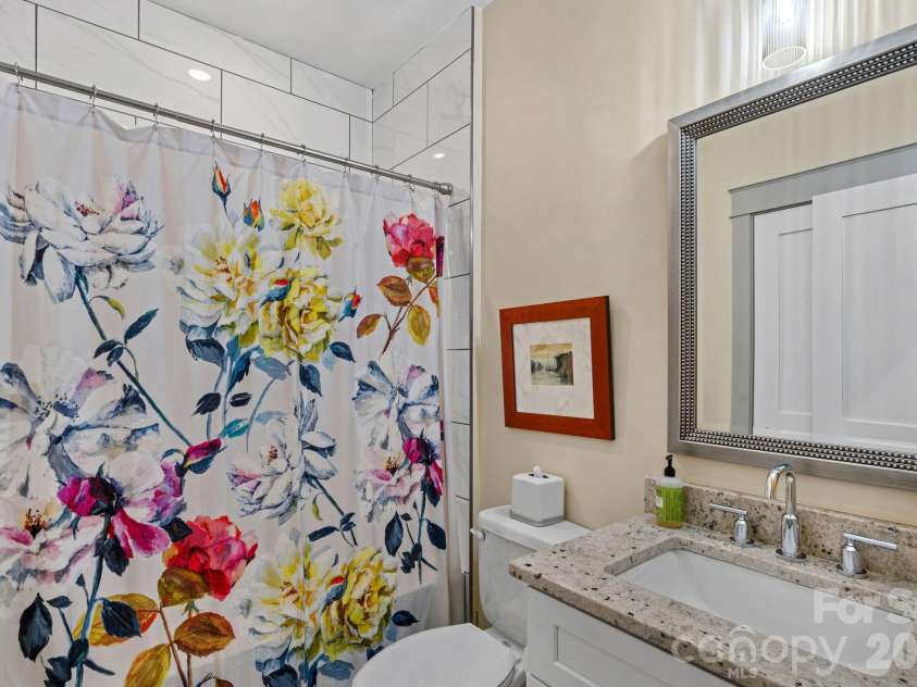 473 Main Street, Davidson, NC 28036.  MLS# CAR4403660, YatesRealty ID 36959. Top Level Guest Bathroom