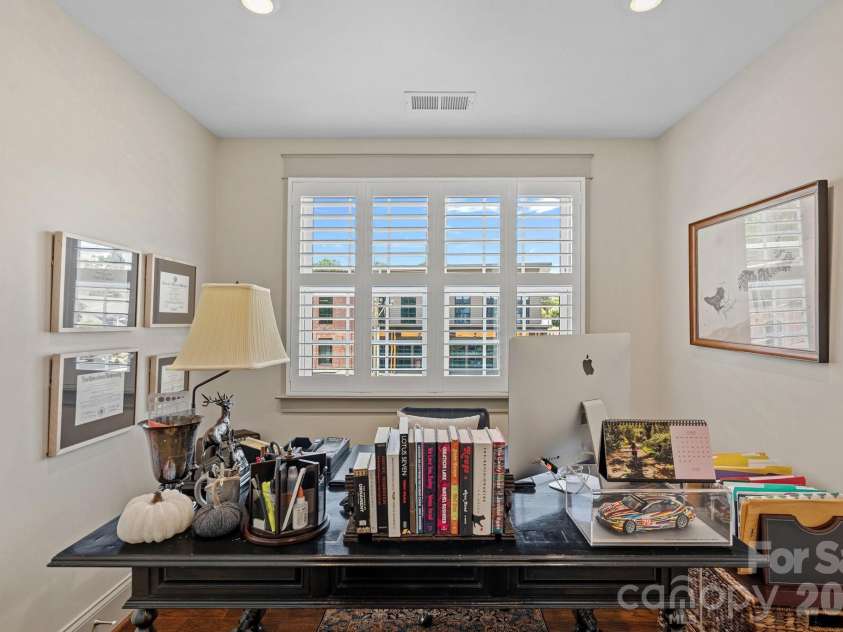 473 Main Street, Davidson, NC 28036.  MLS# CAR4403660, YatesRealty ID 36959. Top Level Loft Office