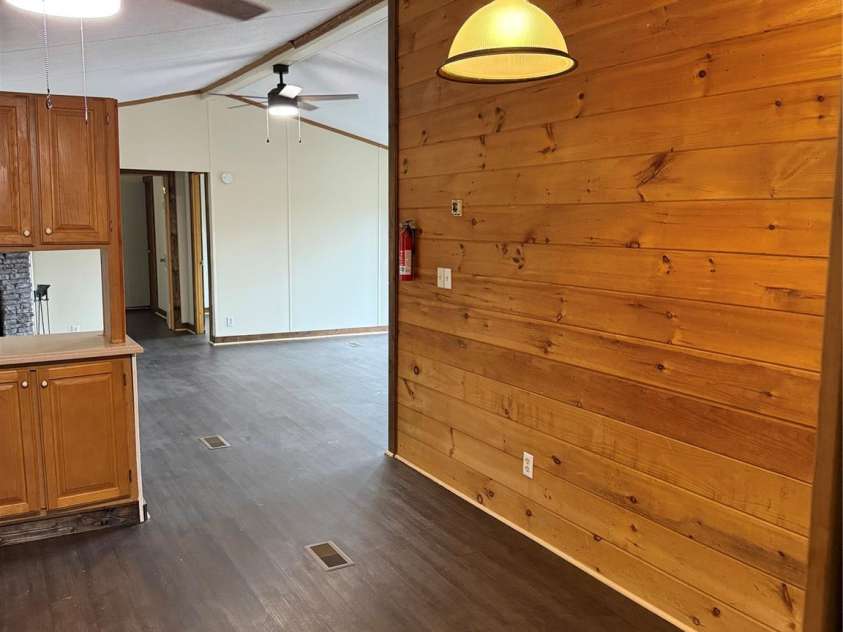 55 Twin Oaks Lane, Spruce Pine, NC 28777.  MLS# CAR4331118, YatesRealty ID 3696. 