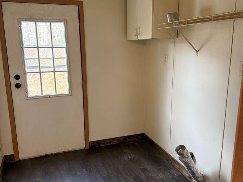 55 Twin Oaks Lane, Spruce Pine, NC 28777.  MLS# CAR4331118, YatesRealty ID 3696. 