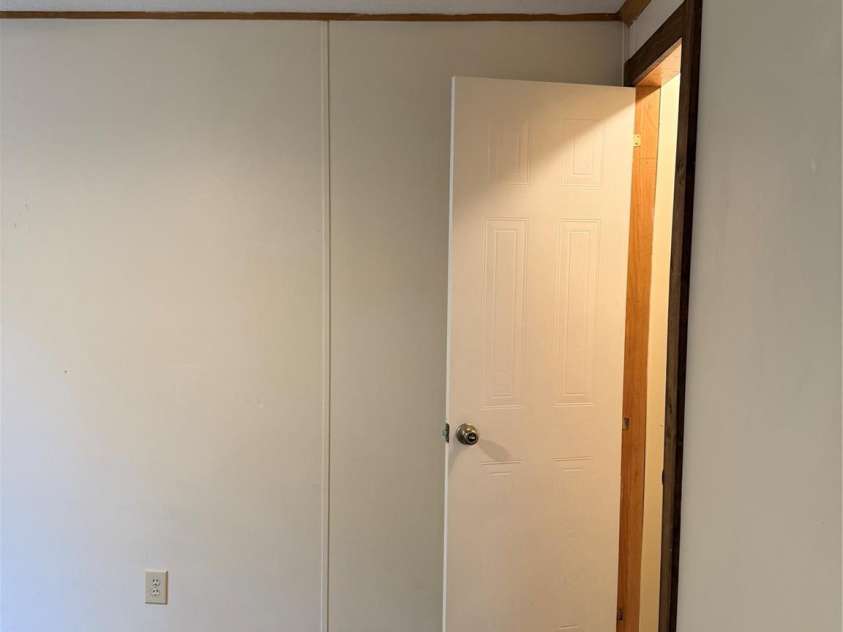 55 Twin Oaks Lane, Spruce Pine, NC 28777.  MLS# CAR4331118, YatesRealty ID 3696. 