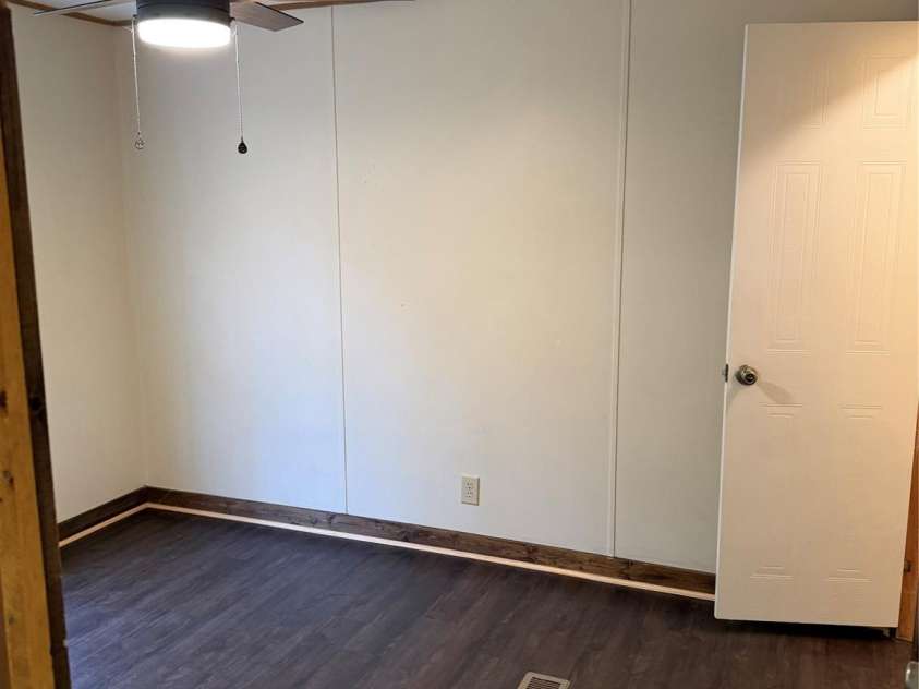 55 Twin Oaks Lane, Spruce Pine, NC 28777.  MLS# CAR4331118, YatesRealty ID 3696. 