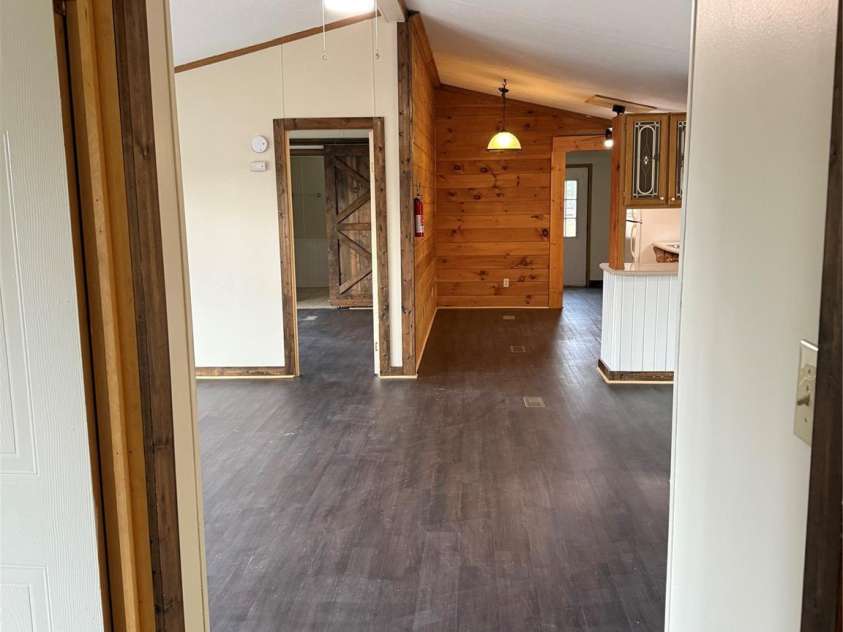 55 Twin Oaks Lane, Spruce Pine, NC 28777.  MLS# CAR4331118, YatesRealty ID 3696. 