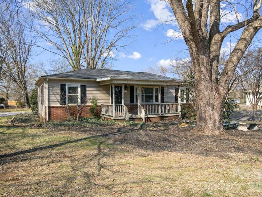 5650 Bertie Avenue, Salisbury, NC 28147.  MLS# CAR4346042, YatesRealty ID 3696. 