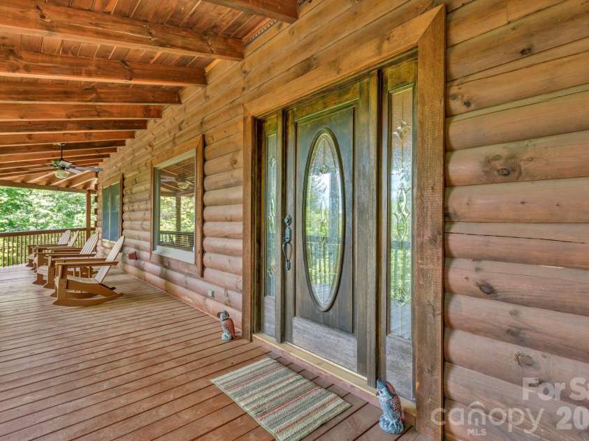 328 Nile Park Drive, Blowing Rock, NC 28605.  MLS# CAR4388511, YatesRealty ID 36961. 