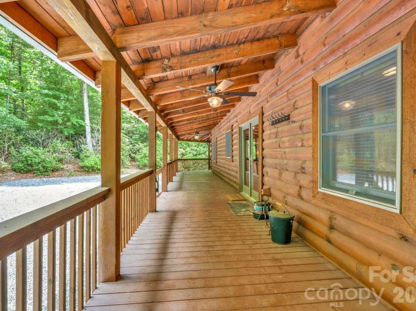 328 Nile Park Drive, Blowing Rock, NC 28605.  MLS# CAR4388511, YatesRealty ID 36961. 