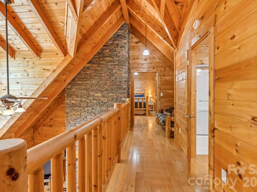 328 Nile Park Drive, Blowing Rock, NC 28605.  MLS# CAR4388511, YatesRealty ID 36961. Upper-level loft