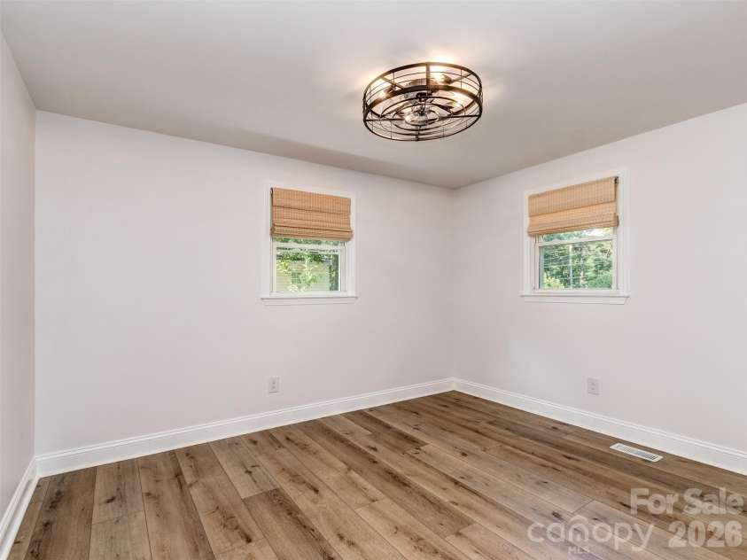 408 Jackson Avenue, Waxhaw, NC 28173.  MLS# CAR4398118, YatesRealty ID 36962. Primary suite