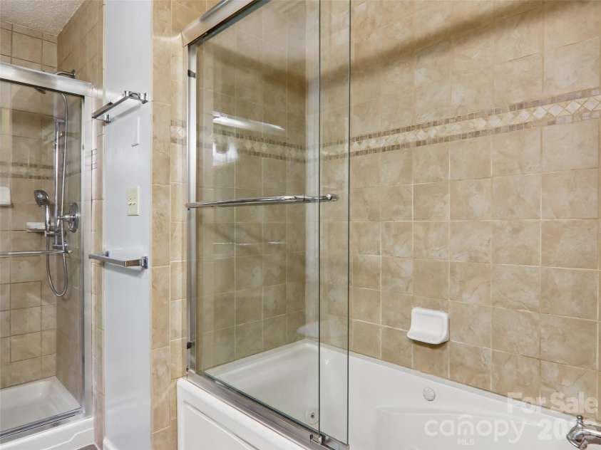 1 Bridle Path Court, Hendersonville, NC 28791.  MLS# CAR4401387, YatesRealty ID 36963. 