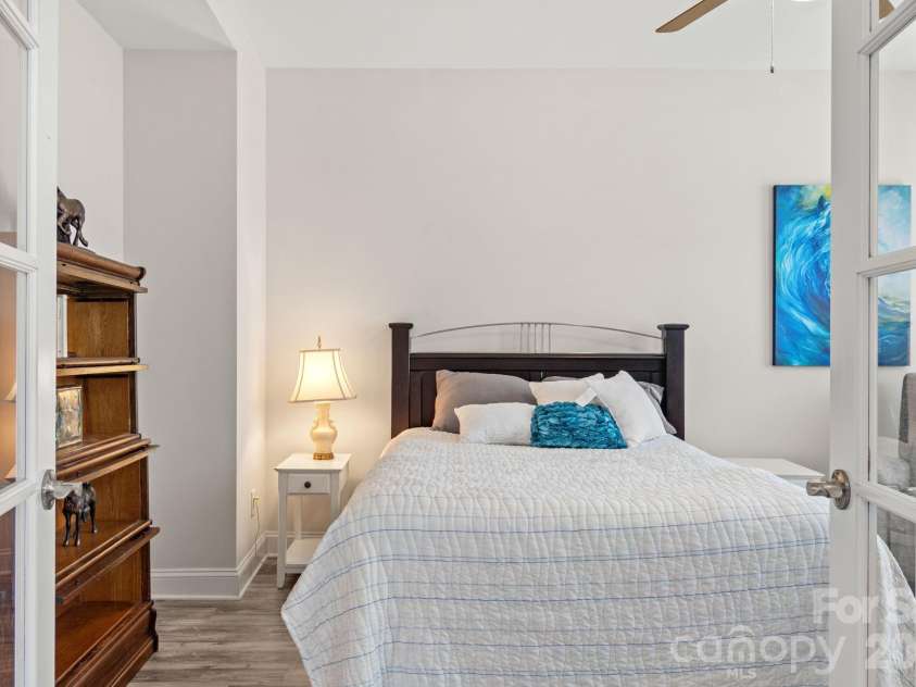 8416 Festival Way, Charlotte, NC 28215.  MLS# CAR4396892, YatesRealty ID 36964. 