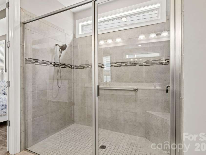 8416 Festival Way, Charlotte, NC 28215.  MLS# CAR4396892, YatesRealty ID 36964. 