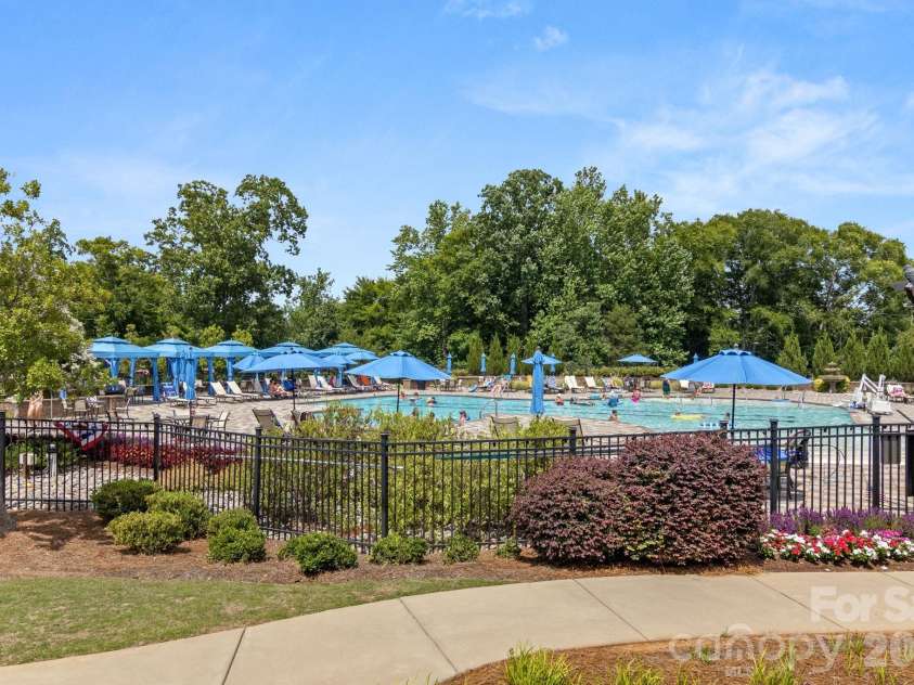 8416 Festival Way, Charlotte, NC 28215.  MLS# CAR4396892, YatesRealty ID 36964. 