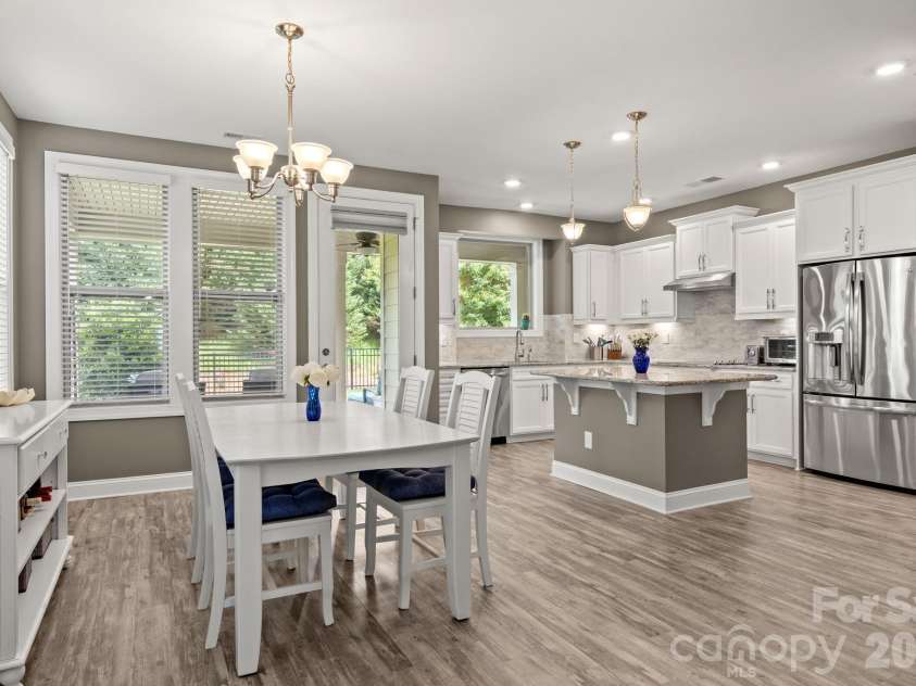 8416 Festival Way, Charlotte, NC 28215.  MLS# CAR4396892, YatesRealty ID 36964. Open yet Cozy!