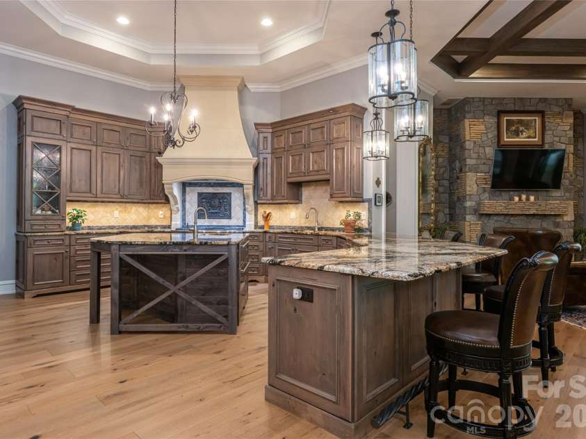 405 Ramble Way, Asheville, NC 28803.  MLS# CAR4398437, YatesRealty ID 36965. 
