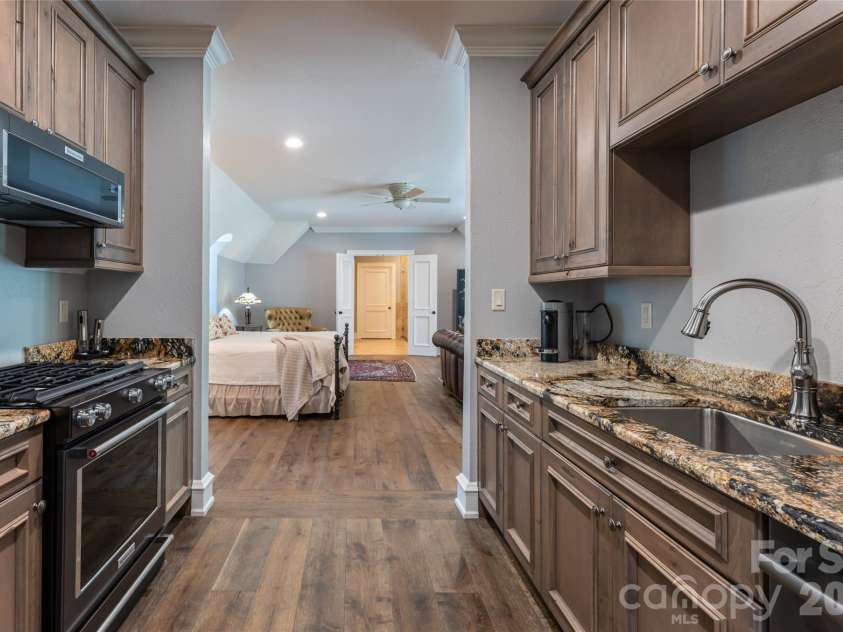 405 Ramble Way, Asheville, NC 28803.  MLS# CAR4398437, YatesRealty ID 36965. 