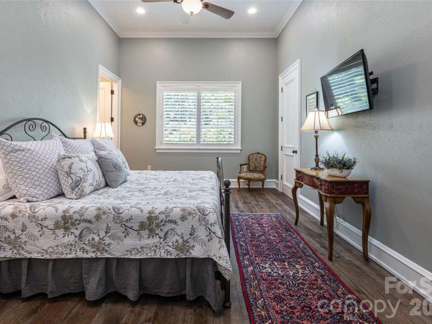 405 Ramble Way, Asheville, NC 28803.  MLS# CAR4398437, YatesRealty ID 36965. 